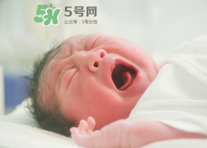 宝宝哭闹不停会影响健康吗？宝宝哭闹不停会不会对身体不利？