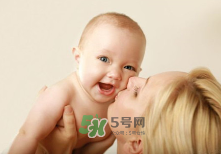 宝宝口腔溃疡吃什么好？宝宝口腔溃疡吃什么好得快？