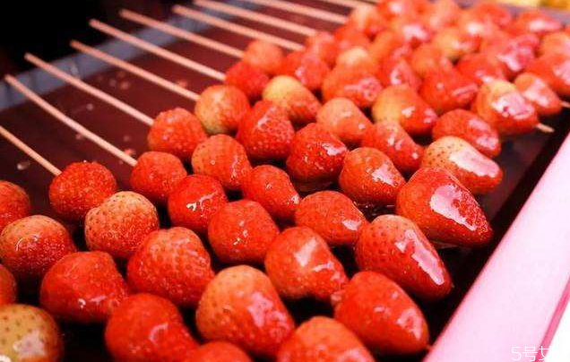 冰糖草莓怎么做 冰糖草莓要等多久才硬