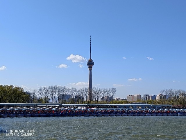 荣耀V40轻奢版全面评测：均衡体验 深入人心