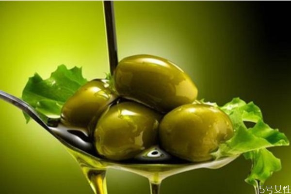 正宗的橄榄油会冻住吗 橄榄油为什么会凝固