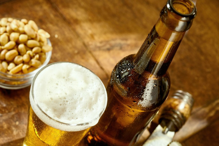 经常喝啤酒有什么好处 经常喝啤酒有什么坏处