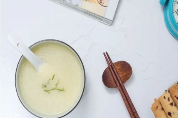 坐月子奶水太少怎么办 最有效的催乳方法