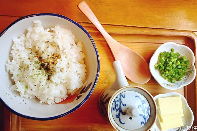 牛油拌饭是哪里的特色 牛油拌饭配方