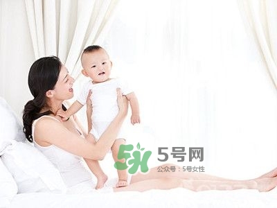 产后忧郁是这样来的！这些话绝对别对新手妈妈说！