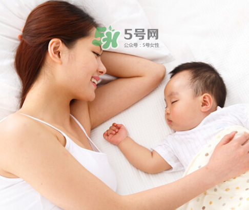 三伏天坐月子可以出门吗？坐月子多久可以出门？