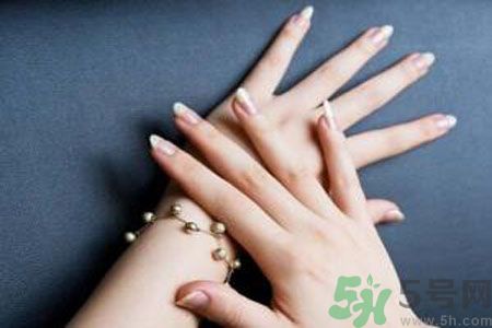手脱皮怎么办？手脱皮是怎么回事？