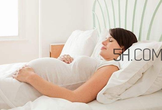 孕期做春梦宫缩怎么办？孕期做春梦代表什么？
