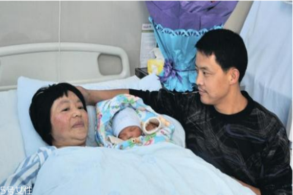 女性可以生二胎的最新条件是什么