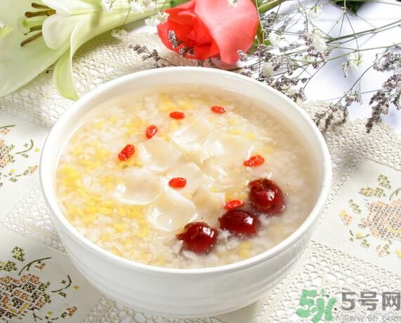 贫血吃什么补血？贫血吃阿胶好吗？