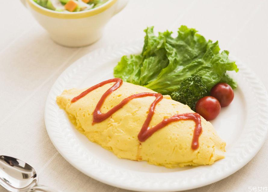 蛋包饭热量高吗 减肥期间可以吃蛋包饭吗