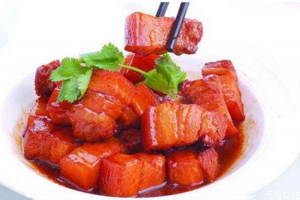 红烧肉热量高吗 红烧肉热量有多少