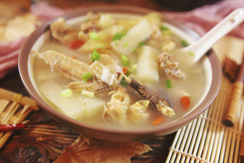 山药鸡汤怎么做好喝 山药鸡汤的做法