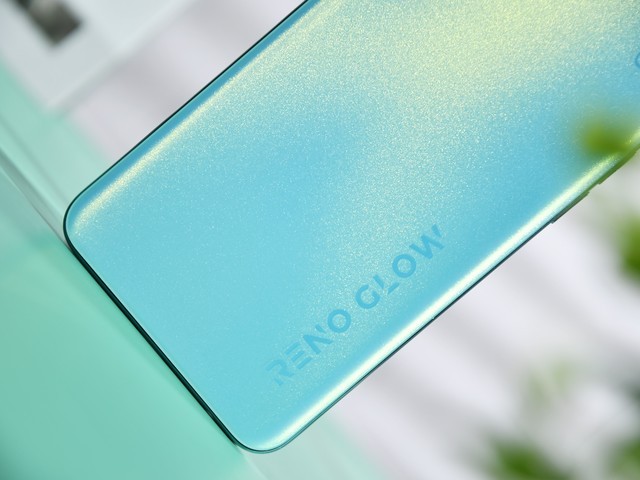 轻快明亮外观+流畅引擎护航 OPPO Reno5 K评测（审核） 