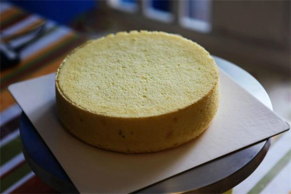 电饭煲做蛋糕没有柠檬怎么办 电饭煲做蛋糕可以放醋吗