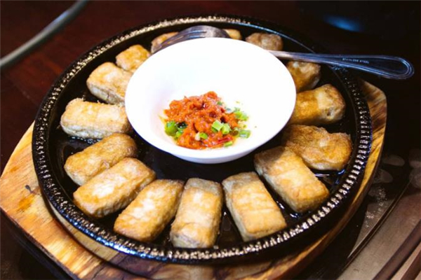 毛豆腐不能和什么一起吃 毛豆腐可以多吃吗