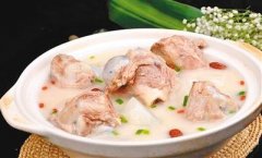 骨折能喝骨头汤吗 骨折几天后能喝骨头汤