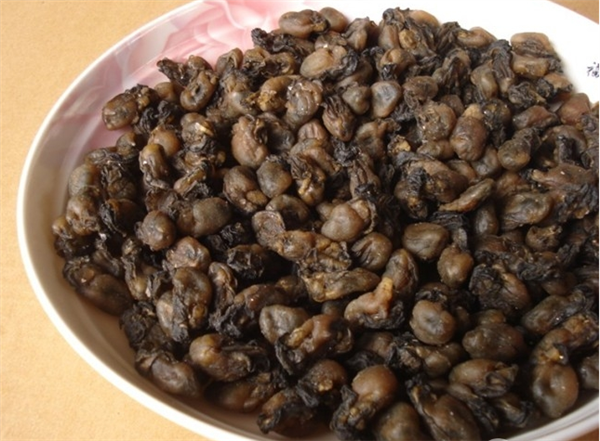 海蛎干里面黑色能吃吗 海蛎干里面脏的怎么洗