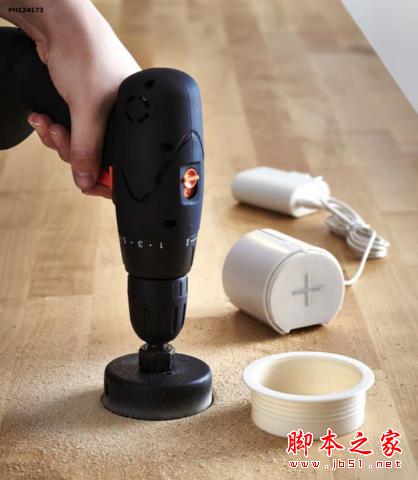 手机大厂们都搞不定的无线充电普及，就交给宜家吧